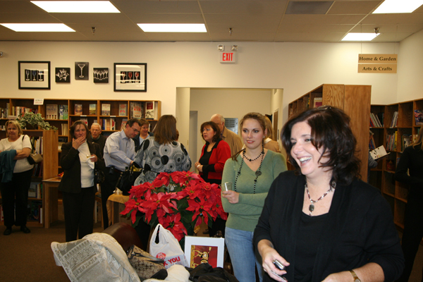 ArtShowBirthdayNov29 041